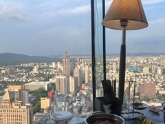 -云中捞高空旋转餐厅(商茂世纪广场店)