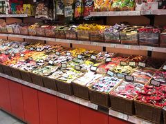 零售区-来伊份(双桂坊店)