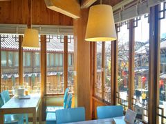 -猫的天空之城概念书店(丽江古城饮玉巷店)