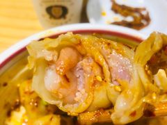 -八二小区抄手(龙湖上城天街店)