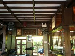 -Dash Teak House