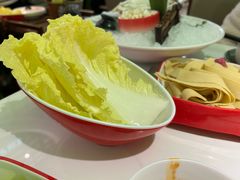 -洪氏嗨捞·广东猪肚鸡·椰子鸡火锅(西咸万象城店)