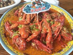 -去吃小龙虾·江湖菜·烧烤(南滨路店)