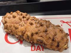 -HOT CRUSH趁热集合·现烤面包(环球港店)