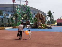 -沈阳龙润夏宫温泉水乐园
