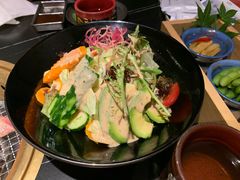 -山川小町·极番烧肉(新地假日广场店)