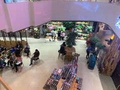 -中百仓储超市有限公司(越秀星汇维港店)