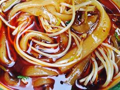 -拈签一笑黄牛肉辣卤串串