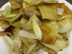 腊肉炒豆丝-小民大排档(光谷店)