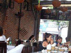 -Lanterns Vietnamese Restaurant