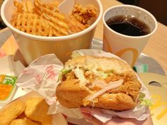 麦辣鸡腿汉堡-麦当劳(虹桥南丰城店)