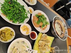 -皮蛋弟砂锅店(总店)