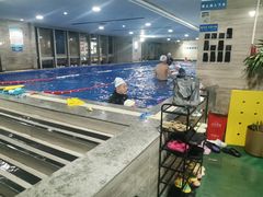 -小蓝鲸游泳培训基地(石景山店)