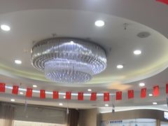 -咿呀口腔(光谷分院)