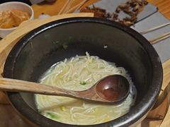 -勺子米线·云南传统小吃市集(四方街店)