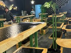 -鹿鸣山草本茶香火锅(园西路店)