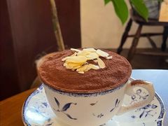 -Café Monson