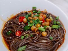 酸辣蕨根粉-茅庐川菜(青岛凯德店)
