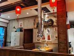 大堂-极简·炭火烤肉主题餐厅·龙虾烧烤·烤羊排(宝龙店)