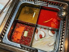 -巴渝瓦肆重庆鲜火锅(宝龙环湖店)