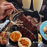 之后吃饭没有帅哥服务我可不去❗