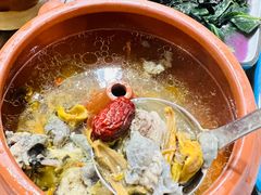 -阿鹏故事云南野生菌火锅(人民路店)