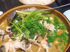 酸菜鱼-领鲜土菜馆