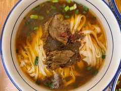 -矮子粉店1985·长沙米粉(湘春路店)