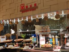 -亚龙湾希尔顿自助餐厅·海鲜·烧烤·沙滩BBQ·现场乐队