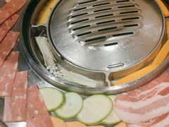 -哈哈碳都·牛肋条无限自助烤肉(台江万达店)