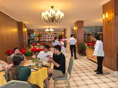 -鹏城人家海鲜酒家·23年老字号(较场尾店)