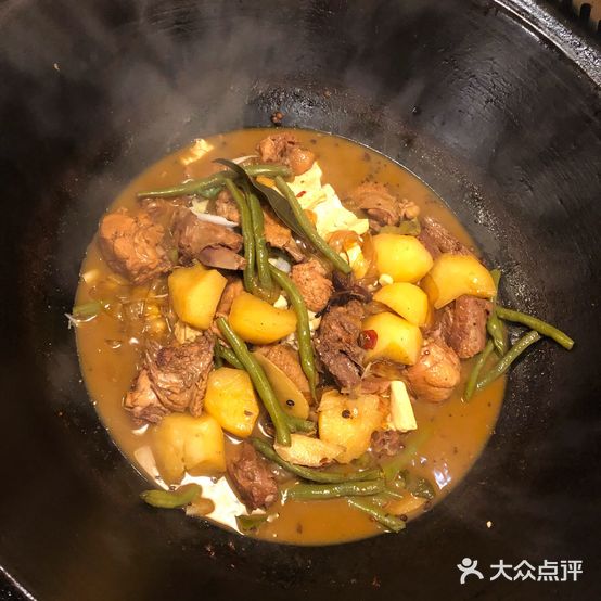 谭家山河村铁锅炖小锅烀饼(高新店)