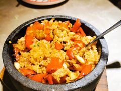 当红小炒肉石锅饭-新白鹿餐厅(金鹰新街口店)