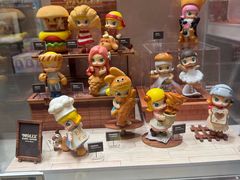 -泡泡玛特POPMART(黄岛新城吾悦店)