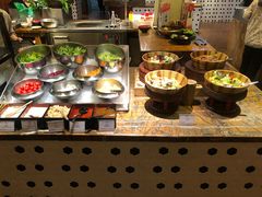 自助调料区-广州中心皇冠假日酒店-环市食坊·海鲜自助餐厅