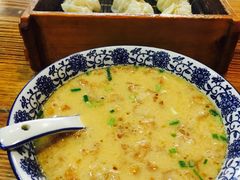 -张家巷美食(南浔店)