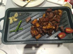 嫩烤安格斯牛小排-京味斋·北京烤鸭(北京南站洋桥店)