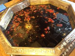 -山城年华老火锅(玉林店)