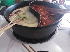 -钢管厂五区小郡肝串串香(滨江店)