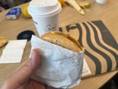 -星巴克(广州南站A18检票口楼上)