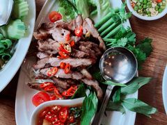 烤猪颈肉-Chom Cafe and Restaurant