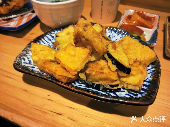 职人猪排(虎门巷店)炸时蔬图片