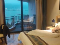 -大理洱海龙湾假日酒店