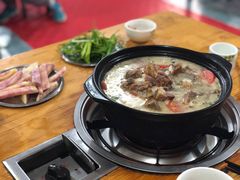 -钰洁腊排骨火锅