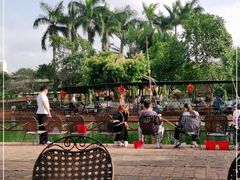 -侯臣咖啡文化村