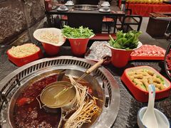 -醉董牛川派鲜肉自选火锅(烟台店)