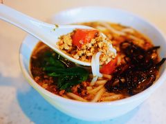 油鸡枞米线-半山腰·云南菜(侨福芳草地店)