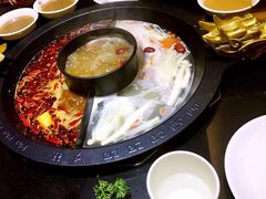 -重庆德庄火锅(体育中心店)