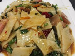 -喜洲翰林餐厅(董家百年老宅店)