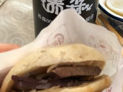 -漕河全驴宴饭店(徐水店)